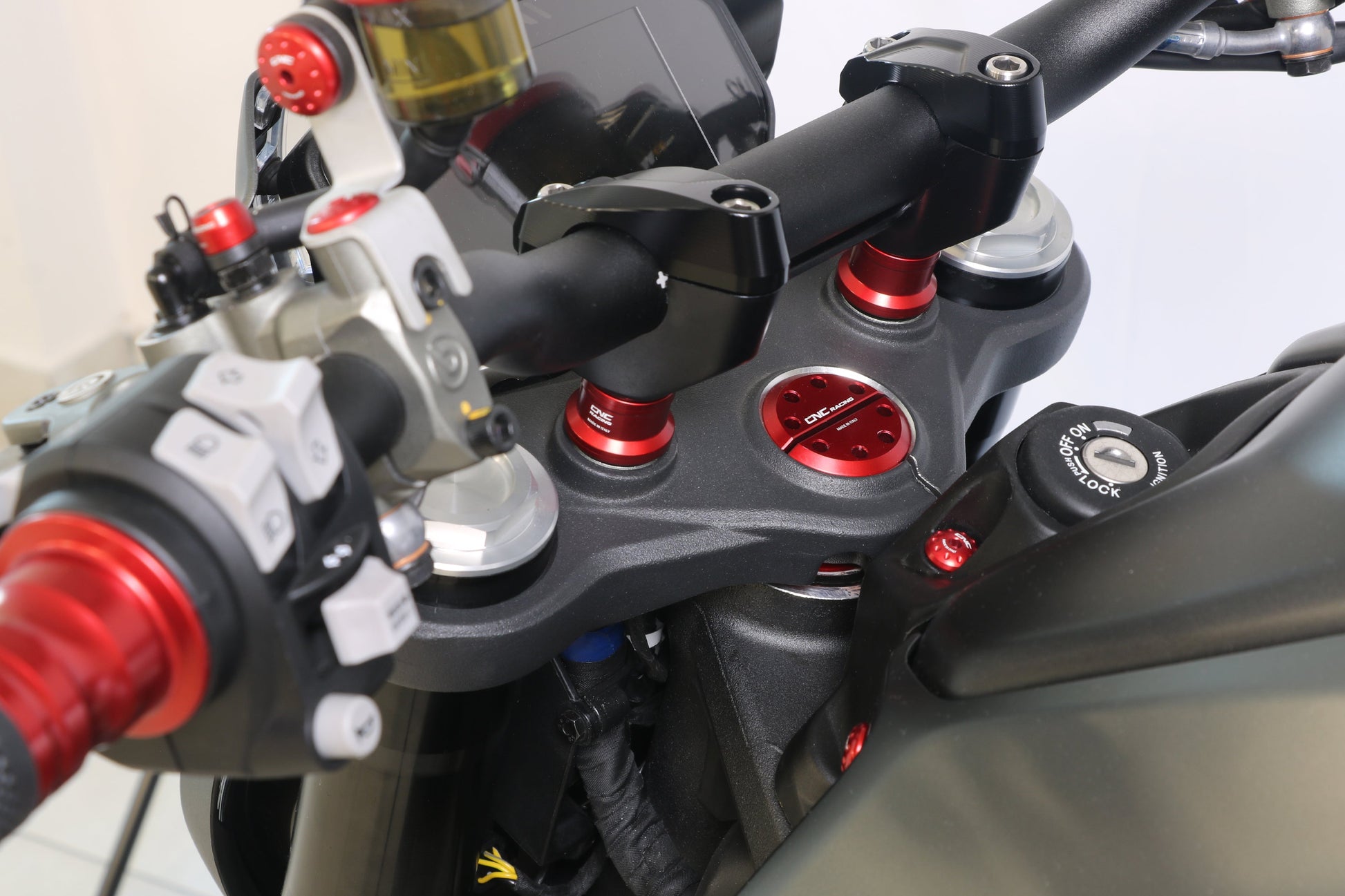 Stuurverhogers 20mm voor originele risers - Ducati Monster V2+ (Plus) (2026+)