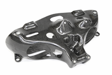 Bovenaanzicht SC00013 carbon koplampsteun Ducati 748 916 996 998 