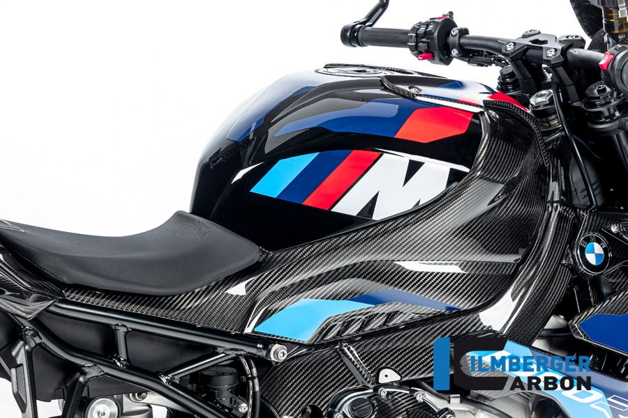 
                  
                    Panneau latéral du réservoir Version complète en carbone glossé BMW M1000R (2023+)
                  
                