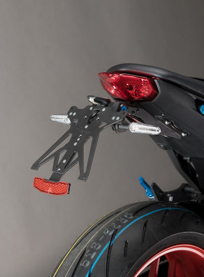 Lightech 'Race' Kit de soporte de matrícula se reúne con Elegance-Yamaha MT-09 /SP 2021-2023