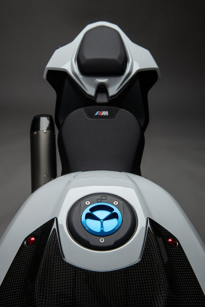 LighTech Tankdop Fuel Tank Cap met schroefsluiting – Lichtgewicht precisie voor BMW M1000R (2025+)