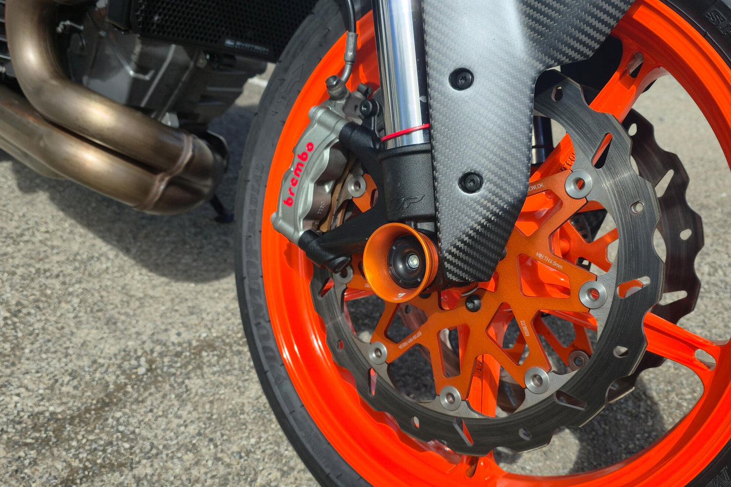 TP551OB paddock stand bobbin voorwiel rechts gemonteerd oranje-zwart