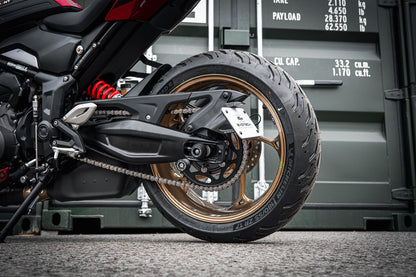 Kentekenplaathouder Triumph Trident 800 (2026+) Swingarm Mounted