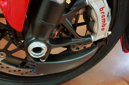 GP Remklauw koeling luchtgeleider set carbon Ducati Multistrada 1260 Pikes Peak (2018-2020) mat carbon gemonteerd op Ducati Streetfighter ter voorbeeld