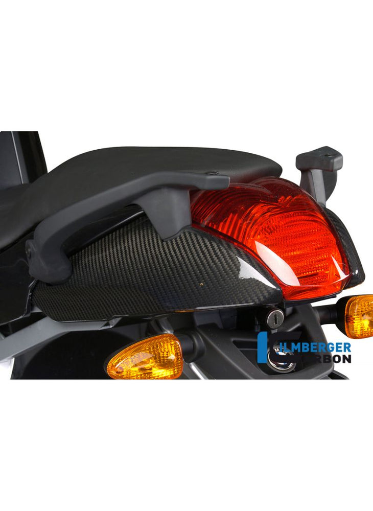 Taillight Cover Carbon - parte inferior - Versión regular K1300R (2009-2016)