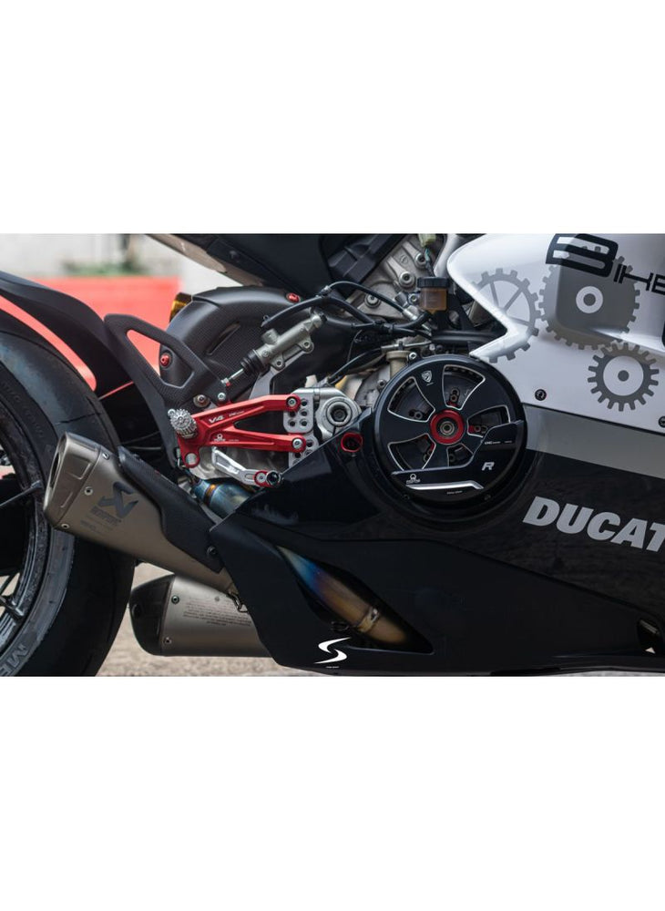 
                  
                    Dry Clutch Cover Panigale V4 R
                  
                