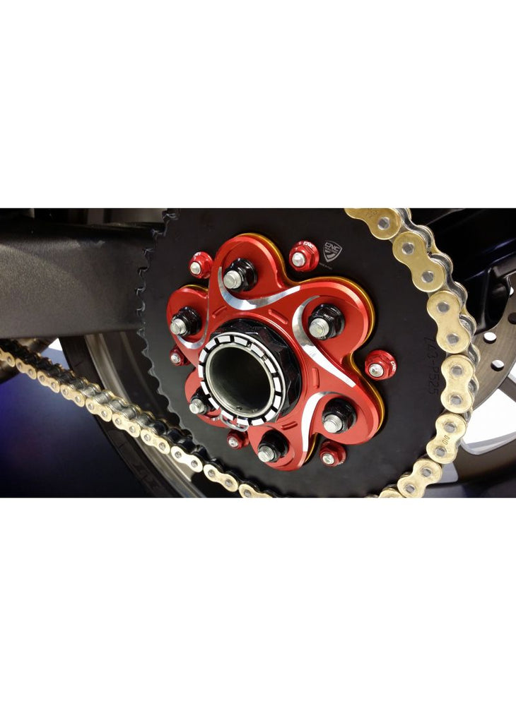 
                  
                    Rear sprocket carrier Bicolour for 6-nut Ducati models
                  
                