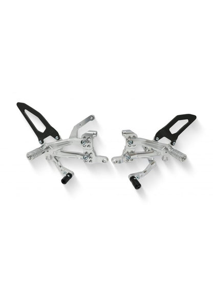 Adjustable rearsets with carbon Ducati Streetfighter V4