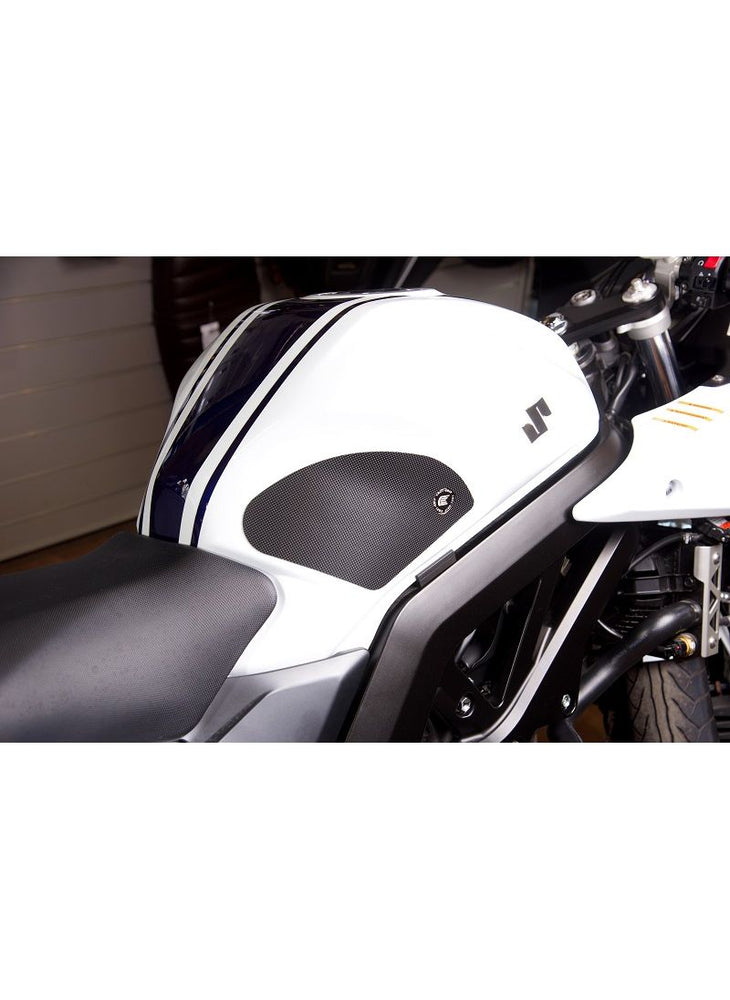 Suzuki SV650 Tank Grips in clear 2007-2015