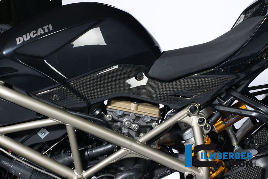 Carbon left side saddle panel Ducati Streetfighter Ducati Streetfighter 1100 (2009-2011)